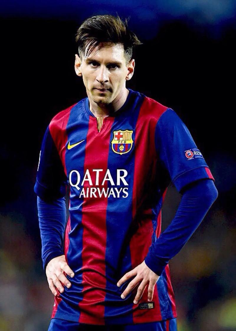 ESPN：曼联通过转会市场获得大笔资金，无需卖人就能签新中锋