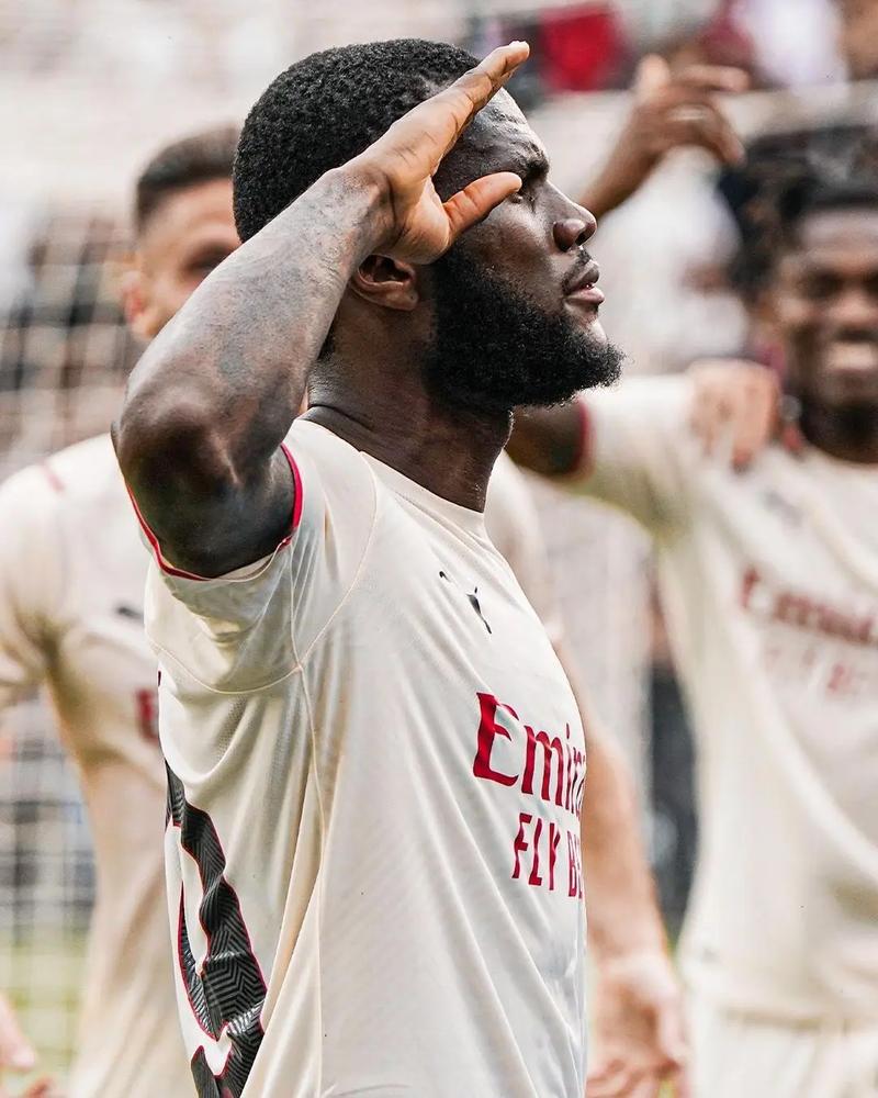 英超：阿森纳客场3-1击败莱斯特城