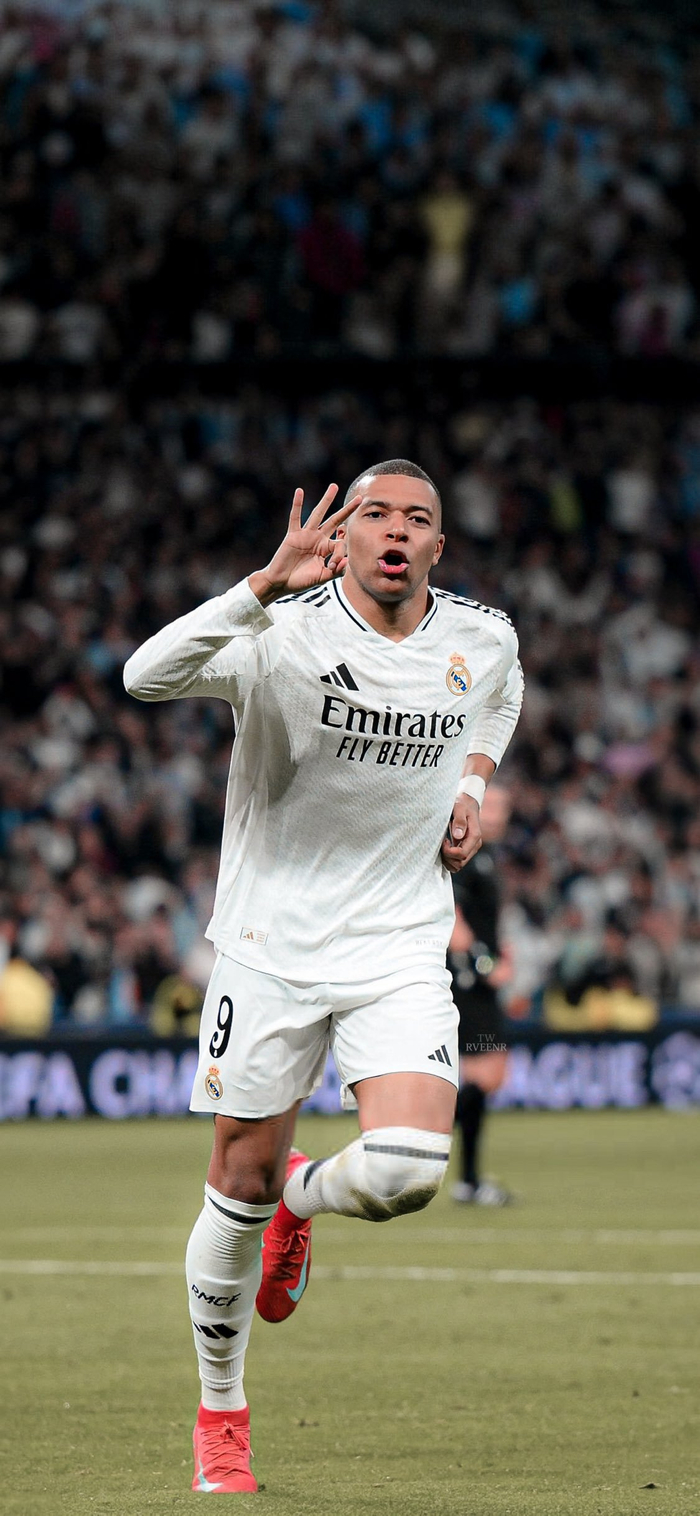 西媒：马塞洛儿子首次入选皇马U21名单，或将迎来首秀（马塞洛之子首次跻身皇马U21大名单，或上演处子秀）