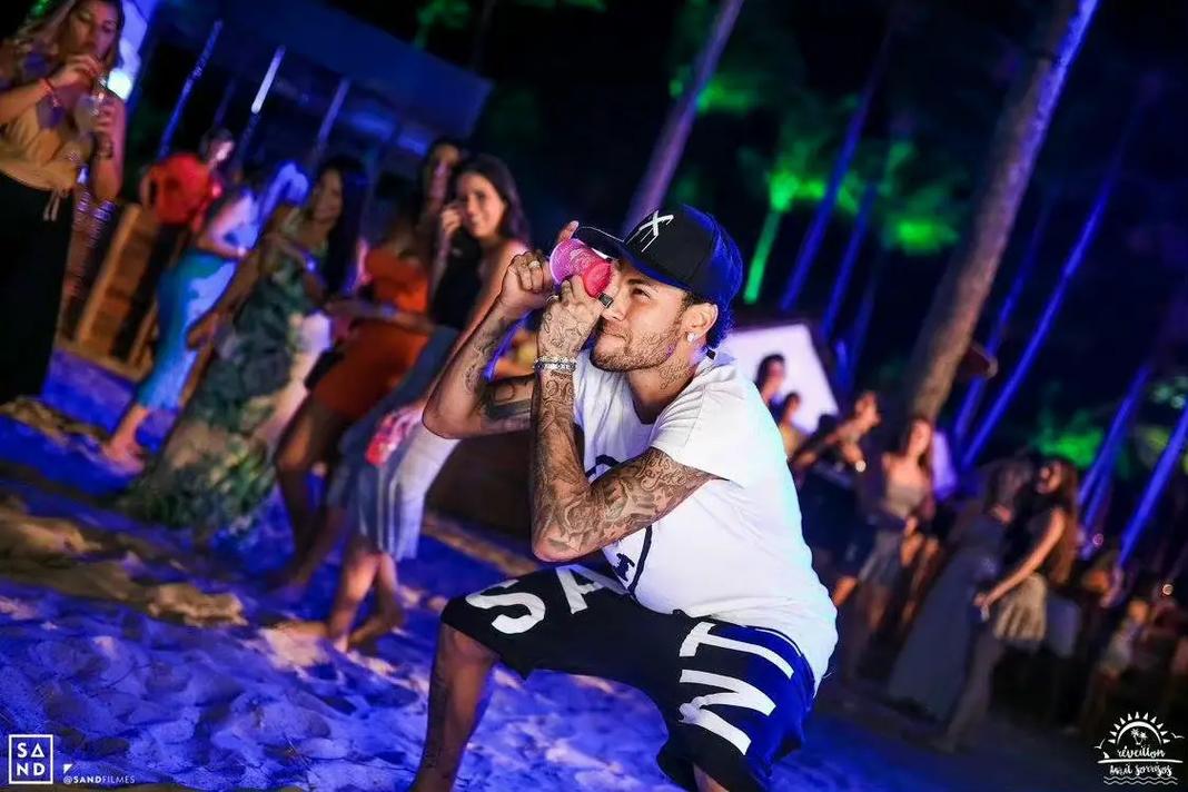 哈森姆总监：费哈经验丰富，但我们对待比赛同样认真（哈森姆：费哈底蕴深厚，我们同样严阵以待）