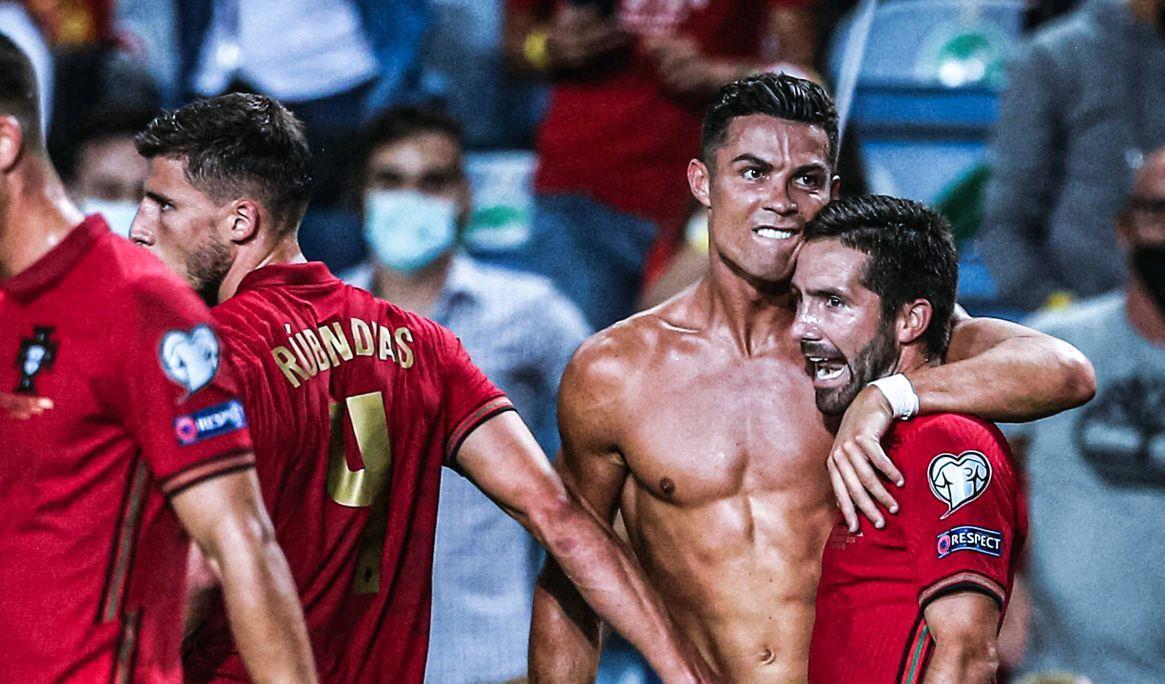 女排世联赛香港站：中国女排3-1日本队，八人表现满分，两人及格