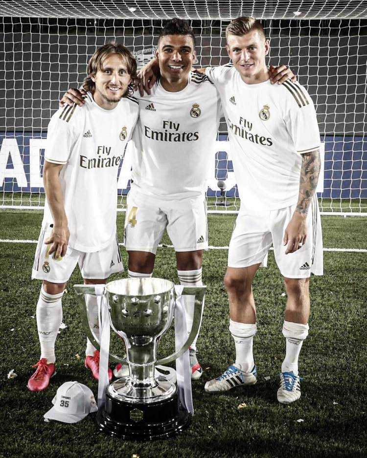 我来我征服，梅西来迈阿密时球队为联赛垫底，如今拿下总冠军