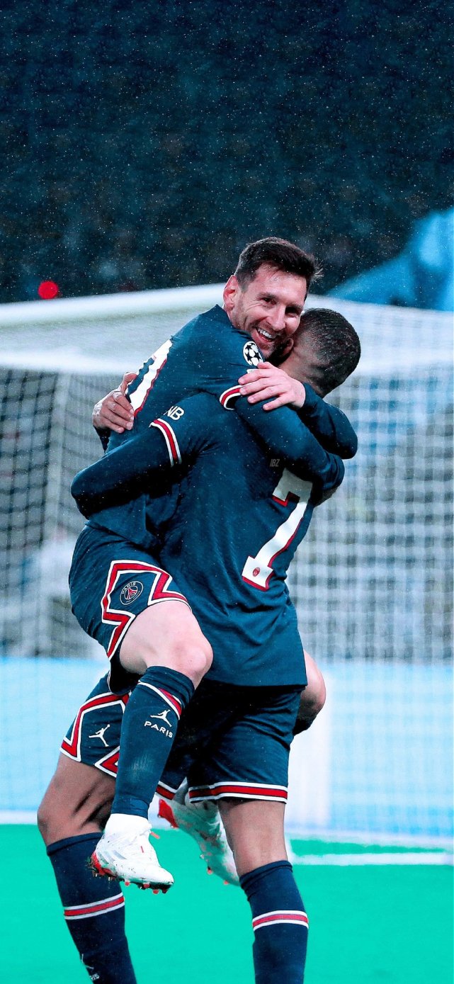 如愿以偿！邵佳一曾说成为国足主帅是最高梦想