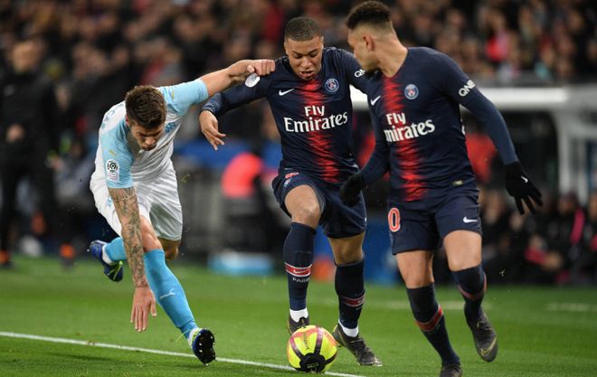 西甲前瞻：塞维利亚遭遇联赛三连败，奥萨苏纳客场战绩惨淡（西甲前瞻：塞维利亚陷三连败低潮，奥萨苏纳客场表现低迷）