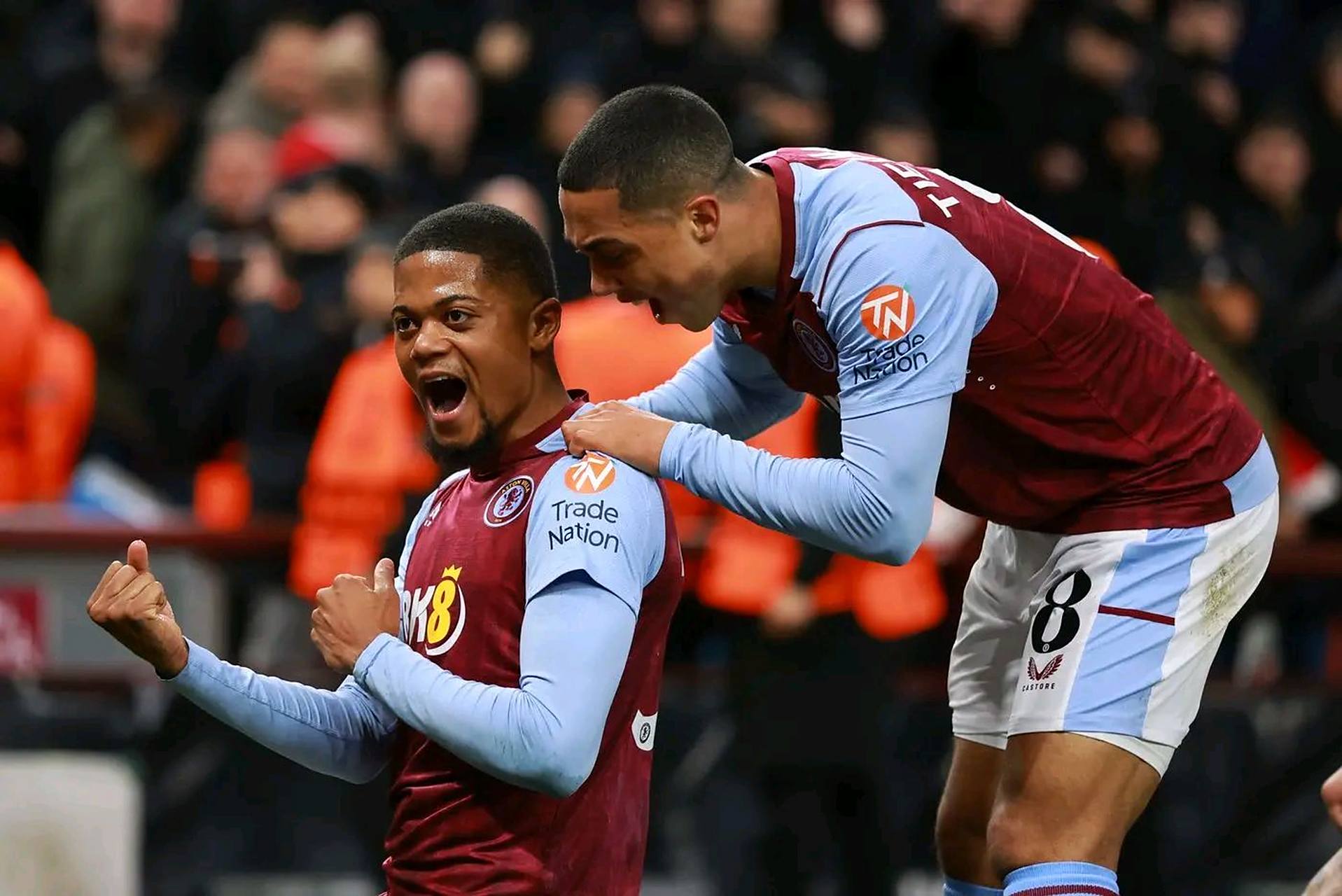 英超联赛第16轮收官战，曼联主场迎战伯恩茅斯，赛前首发出炉。（英超第16轮收官之战：曼联主场迎战伯恩茅斯，赛前首发名单公布）