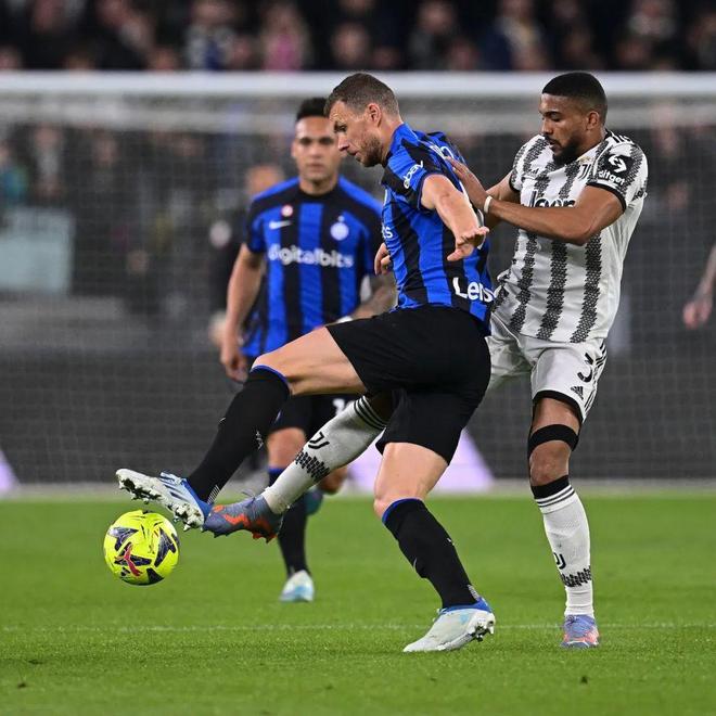 独造5球，拜仁边锋奥利塞vs弗赖堡数据一览